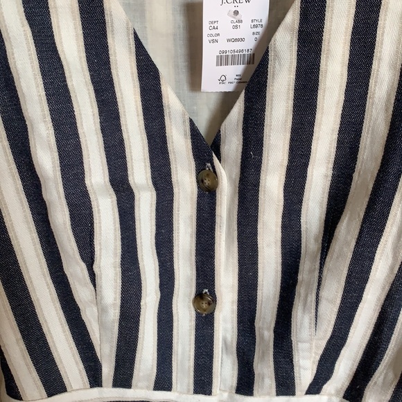 Cute never worn dress! - Picture 3 of 4